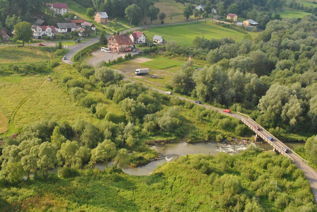 Noclegi Pod Bukowina Myczkowce Esterno foto