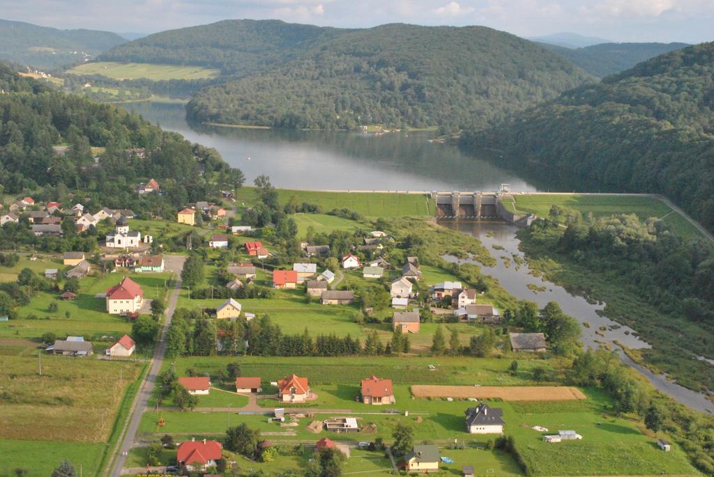 Noclegi Pod Bukowina Myczkowce Esterno foto